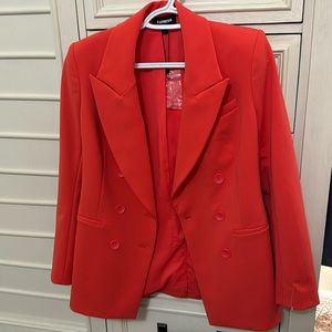 Blazer with front pockets and buttons